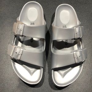 NWOT Silver waterproof Birkenstocks; Sz 41